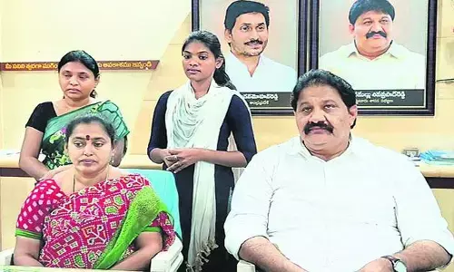 ఎమ్మెల్యే రాచమల్లు పెద్దమనసు: పేద విద్యార్థిని ఎంబీబీఎస్ కోసం రూ.50 లక్షలు సాయం