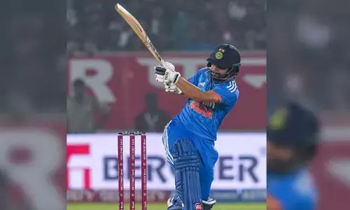 INDvsAUS: దంచికొట్టిన కుర్రాళ్లు.. ఉత్కంఠ మ్యాచ్‌లో ఆసీస్‌పై గెలుపు