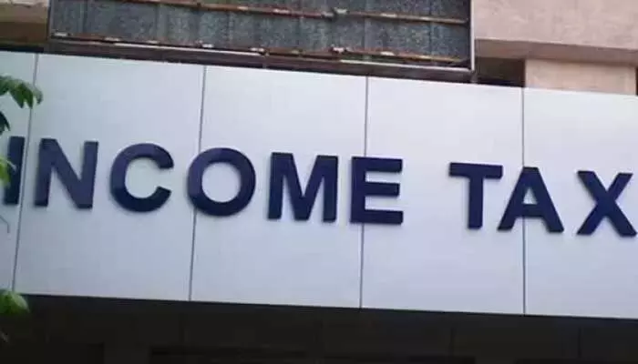 టార్గెట్ కాంగ్రెస్.. హైదరాబాద్‌లో మరోసారి IT రెయిడ్స్ కలకలం
