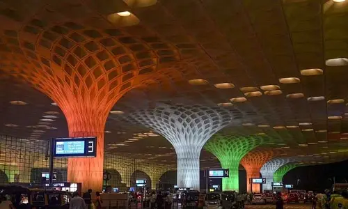 ముంబై ఎయిర్‌పోర్టుకు బాంబు బెదిరింపు