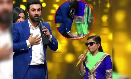 ఆ అమ్మాయికి ఫిదా అయిపోయిన రణబీర్.. ఏకంగా కాళ్లు మొక్కి హగ్ ఇచ్చి.. (వీడియో)