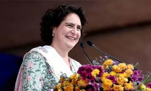 వెలుగు నింపేది కాంగ్రెస్ పార్టీ.. ప్రియాంక గాంధీ