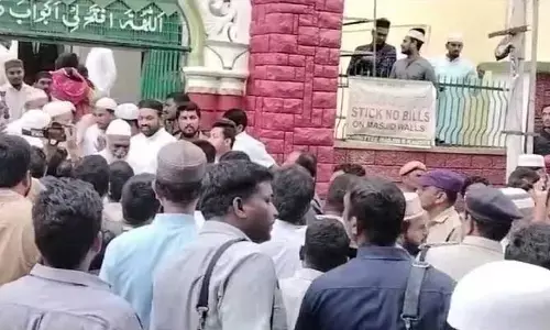 బీఆర్ఎస్, కాంగ్రెస్ పార్టీల మధ్య ప్రచారం హోరాహోరీ..