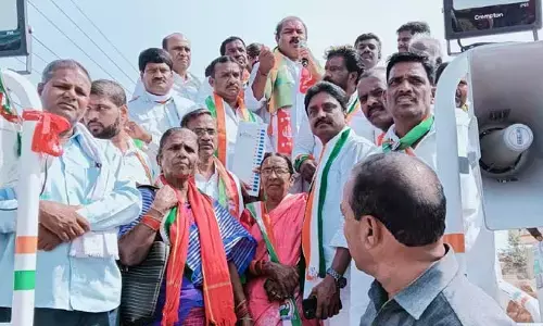 జనగామ అభివృద్ధి కాంగ్రెస్ తోనే సాధ్యం : కొమ్మూరి