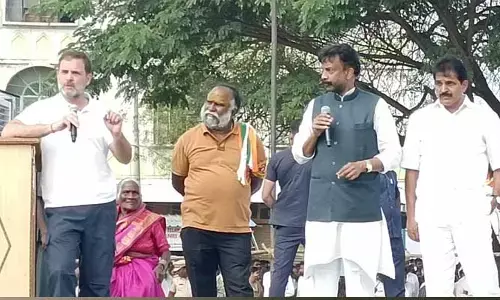 రాష్ట్రంలో 8 వేల మంది ఆత్మహత్యలు : రాహుల్ గాంధీ