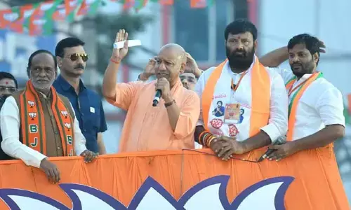 వన్ డిస్ట్రిక్ట్.. వన్ మెడికల్ కాలేజ్.. ఇదే నినాదంతో తెలంగాణను అభివృద్ధి చేస్తాం : యోగి ఆదిత్యనాథ్