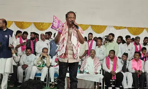 కాంగ్రెస్ మైనార్టీలను ఓటు బ్యాంకుగా వాడుకుంటుంది : లక్ష్మారెడ్డి