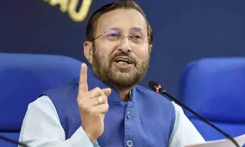 కేసీఆర్‌కు రెండు చోట్లా ఓటమి తప్పదు