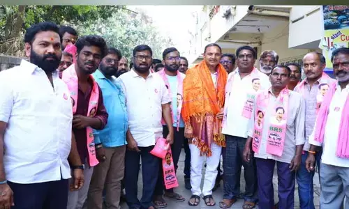 ప్రజలు బీఆర్‌ఎస్‌ పార్టీకి వెన్నుదన్నుగా నిలుస్తున్నారు : బండారి లక్ష్మారెడ్డి