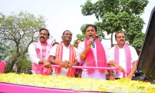 కారుకు ఓటు వేయకుంటే ప్రజల కళ్ళుపోతాయి : కేటీఆర్