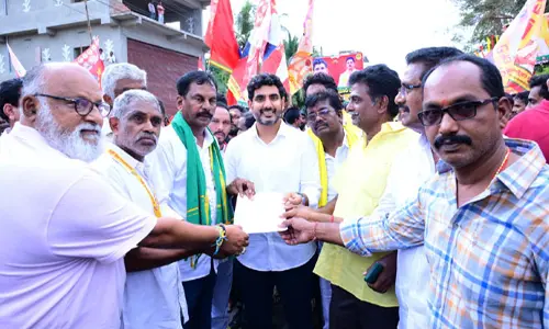 ఏడాదికి ఉచితంగా 3 గ్యాస్ సిలెండర్లు.. పన్నుల భారం తగ్గిస్తాం: నారా లోకేశ్