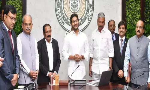 రైతులకు పగటిపూటే 9 గంటల నాణ్యమైన విద్యుత్ : సీఎం వైఎస్ జగన్