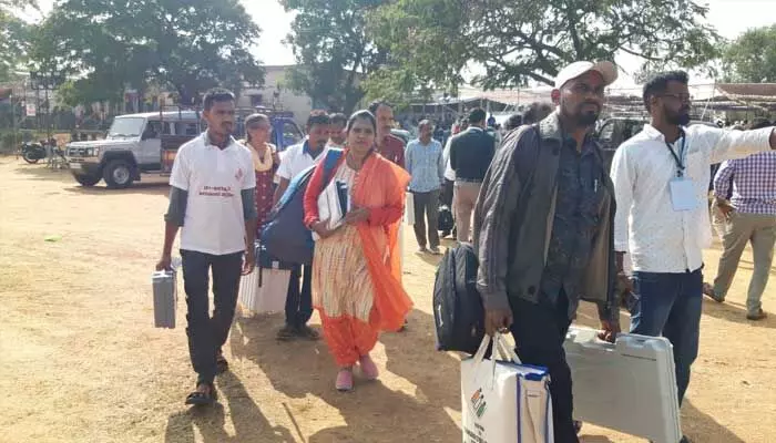 59 సమస్యాత్మక పోలింగ్ కేంద్రాలు.. వినోద్ కుమార్ 59 సమస్యాత్మక పోలింగ్ కేంద్రాలు.. వినోద్ కుమార్