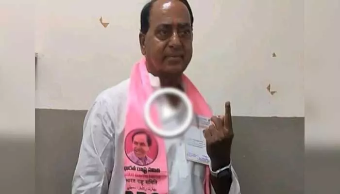 పోలింగ్ వేళ వివాదంలో చిక్కుకున్న మంత్రి.. ఏం చేశాడో తెలుసా..? పోలింగ్ వేళ వివాదంలో చిక్కుకున్న మంత్రి.. ఏం చేశాడో తెలుసా..?