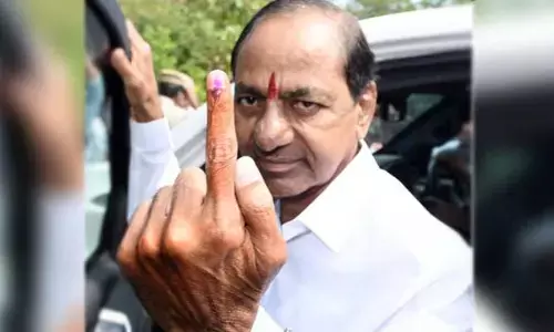 TS Elections : సీఎం కేసీఆర్ ఓటేస్తున్న వీడియో వైరల్