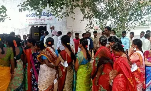 గోదల్ గ్రామంలో స్వల్ప ఉధృక్తత