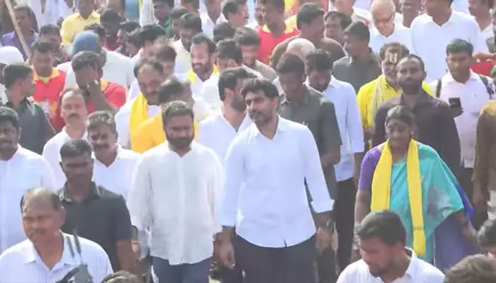 వైఎస్ జగన్ ప్రజల రక్తం తాగే జలగ: నారా లోకేశ్ వైఎస్ జగన్ ప్రజల రక్తం తాగే జలగ: నారా లోకేశ్