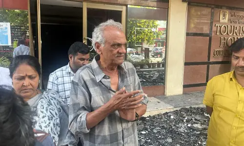 తెలంగాణ టూరిజం ఆఫీస్ అగ్ని‌ప్రమాదం ఓ కుట్ర.. : సీపీఐ నారాయణ