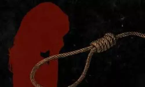అనుమానాస్పద స్థితిలో యువతి మృతి