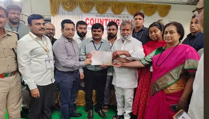 అందోలు దామోదర్ దే..! అందోలు దామోదర్ దే..!