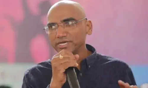సిర్పూర్‌లో RS ప్రవీణ్ కుమార్ ముందంజ