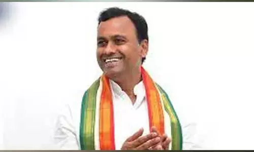 మునుగోడులో కాంగ్రెస్ జెండా పాతిన కోమటిరెడ్డి రాజగోపాల్ రెడ్డి..