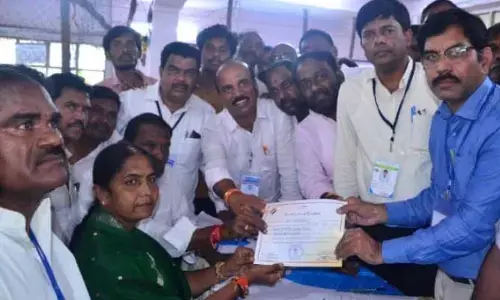 నర్సాపూర్ సునీత లక్ష్మారెడ్డి దే