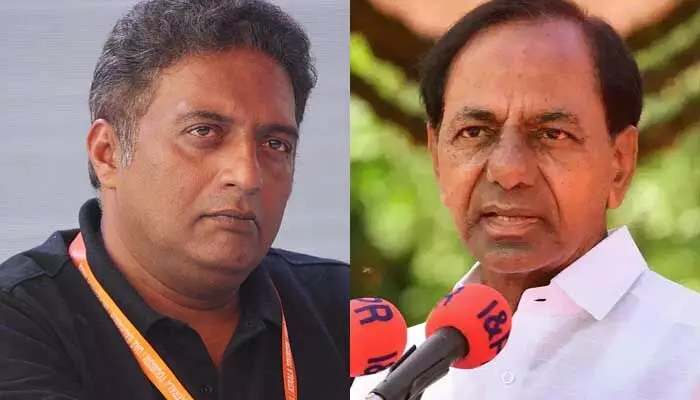 KCR ఓటమి.. ‘ట్రోల్స్ ఆర్ వెల్కమ్’ అంటూ ప్రకాష్ రాజ్ ట్వీట్! KCR ఓటమి.. ‘ట్రోల్స్ ఆర్ వెల్కమ్’ అంటూ ప్రకాష్ రాజ్ ట్వీట్!