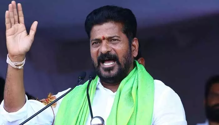 నేడు ఢిల్లీ పెద్దలతో రేవంత్ రెడ్డి కీలక భేటీ! నేడు ఢిల్లీ పెద్దలతో రేవంత్ రెడ్డి కీలక భేటీ!