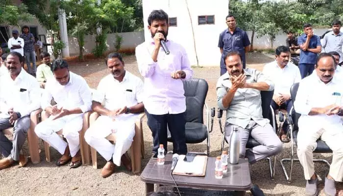 బీఆర్ఎస్ కార్యకర్తలు అధైర్య పడవద్దు.. గడ్డం రంజిత్ రెడ్డి బీఆర్ఎస్ కార్యకర్తలు అధైర్య పడవద్దు.. గడ్డం రంజిత్ రెడ్డి