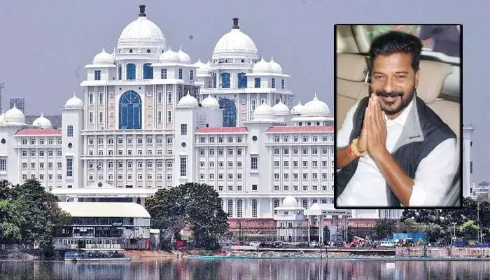 Revanth Reddy : సీఎం హోదాలో తొలిసారి సచివాలయానికి రేవంత్ రెడ్డి Revanth Reddy : సీఎం హోదాలో తొలిసారి సచివాలయానికి రేవంత్ రెడ్డి