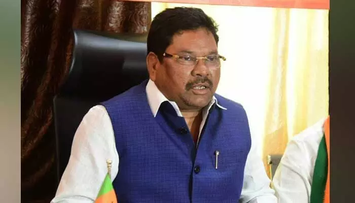 కొత్తగా కొలువుదీరిన ప్రభుత్వానికి అభినందనలు.. ఎంపీ సోయం బాపూరావు కొత్తగా కొలువుదీరిన ప్రభుత్వానికి అభినందనలు.. ఎంపీ సోయం బాపూరావు