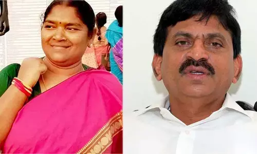 ముఖ్యమంత్రి సహా మంత్రులంతా దైవసాక్షిగా.. ఆ ఇద్దరు మాత్రం..