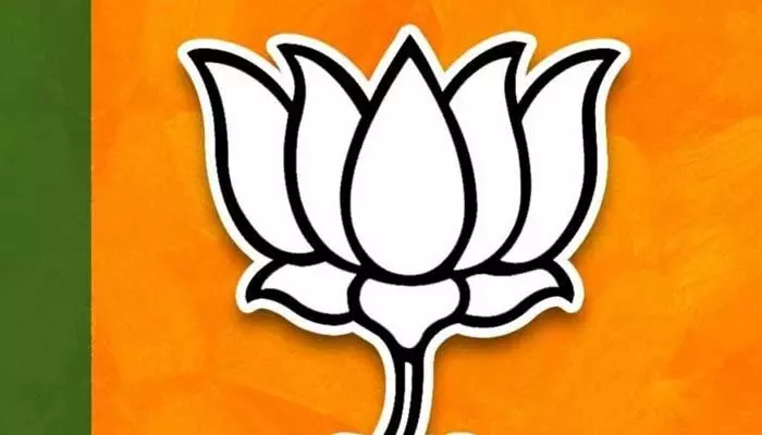 మూడు రాష్ట్రాలకు కొత్త సీఎంల ఎంపికపై కసరత్తు మూడు రాష్ట్రాలకు కొత్త సీఎంల ఎంపికపై కసరత్తు