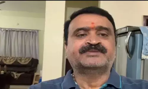 శ్రీవారి ఆలయంలో మాపట్ల ఎవరూ అసభ్యంగా ప్రవర్తించలేదు : రవికుమార్ వీడియో విడుదల