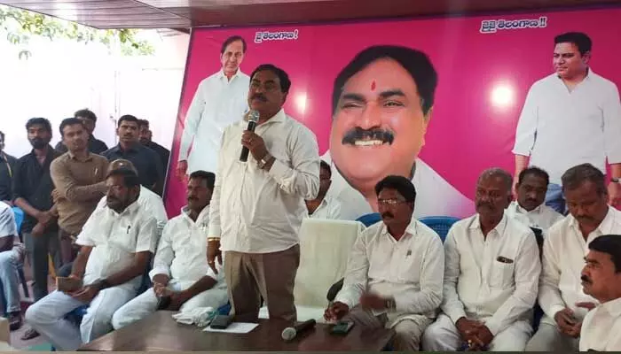గెలుపు ఓటములు సహజం.. ప్రజా తీర్పును గౌరవిస్తున్నా.. మాజీ మంత్రి గెలుపు ఓటములు సహజం.. ప్రజా తీర్పును గౌరవిస్తున్నా.. మాజీ మంత్రి