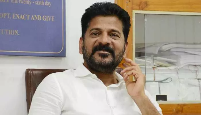 తొందరపడి చిక్కుల్లో పడొద్దు.. సొంత ఎమ్మెల్యేలకు రేవంత్ కీలక సూచన తొందరపడి చిక్కుల్లో పడొద్దు.. సొంత ఎమ్మెల్యేలకు రేవంత్ కీలక సూచన