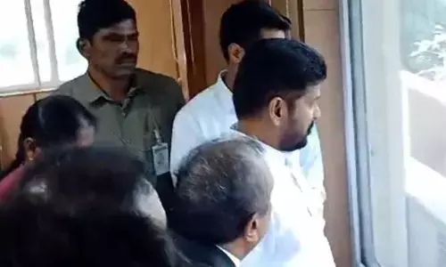 జూబ్లీహిల్స్‌‌లో సీఎం క్యాంప్ ఆఫీస్.. స్వయంగా పరిశీలించిన రేవంత్