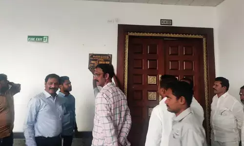 మూడు గంటల వ్యవధిలో పది మంది మంత్రులు.. సచివాలయంలో కోలాహలం