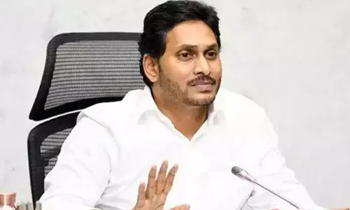 సీఎం జగన్ కీలక ఆదేశాలు.. రూ. 25 లక్షల వరకూ చికిత్స ఉచితం