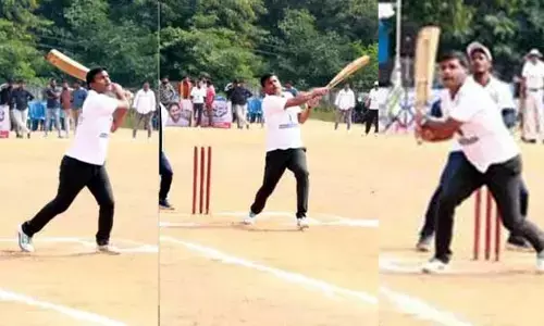 ‘ఆడుదాం, ఆంధ్రా’లో  సిక్సులు, ఫోర్లతో అదరగొట్టిన మంత్రి అమర్‌నాథ్