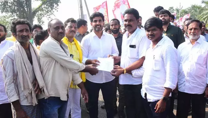 బీసీలకు Nara Lokesh కీలక హామీ బీసీలకు Nara Lokesh కీలక హామీ