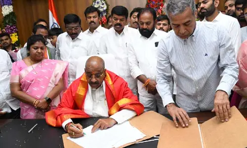 ఐదు పామాయిల్ పరిశ్రమల స్థాపన పై మంత్రి తుమ్మల తొలి సంతకం..