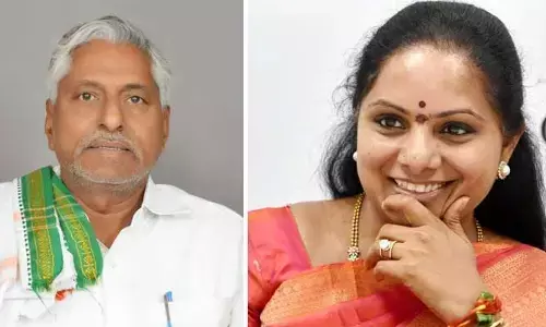 మండలిలో ఆసక్తికర పరిణామం.. తారసపడిన కవిత, జీవన్ రెడ్డి