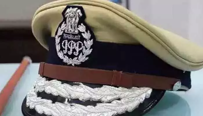 తెలంగాణలో భారీగా ఐపీఎస్ అధికారుల బదిలీ తెలంగాణలో భారీగా ఐపీఎస్ అధికారుల బదిలీ