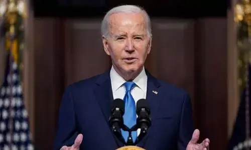 అమెరికా అధ్యక్షుడు బైడెన్‌ కాన్వాయ్‌ను ఢీకొట్టిన కారు డ్రైవర్ అరెస్ట్
