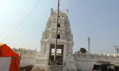 తెలంగాణలో దొంగలు నిర్మించిన తొలి గుడి.. పిలిస్తే పలికే దేవుడిగా గుర్తింపు!