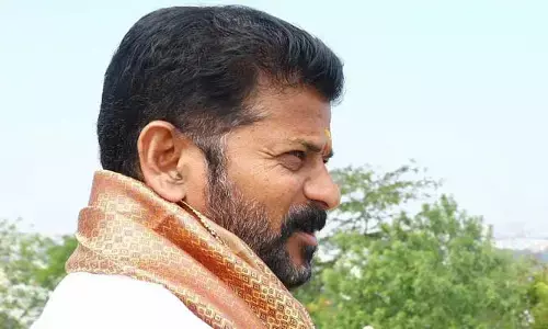 ఢిల్లీకి బయల్దేరిన సీఎం రేవంత్ రెడ్డి
