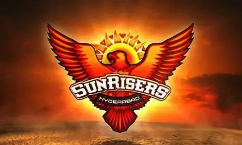 తగ్గేలే లే అంటున్న SRH.. ఐపీఎల్ చరిత్రలో సరికొత్త రికార్డు