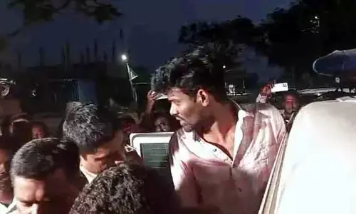 పల్లవి ప్రశాంత్ అరెస్ట్‌పై రియాక్టైన బిగ్ బాస్ కంటెస్టెంట్.. కన్నీళ్లతో రేవంత్ రెడ్డికి రిక్వెస్ట్